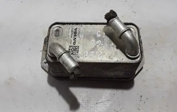 Volvo XC60 Oil filter mounting bracket 31293917