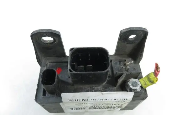 Mercedes-Benz Vito Viano W638 Glow plug pre-heat relay