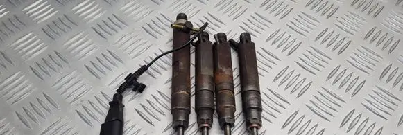 Skoda Octavia Mk1 (1U) Fuel injectors set 038130201S 0432193580 028130202P