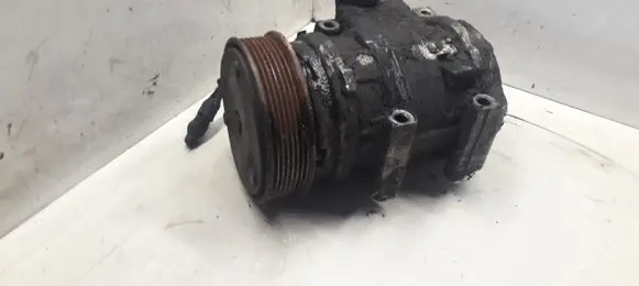 KIA Sorento Air conditioning (A/C) compressor (pump)