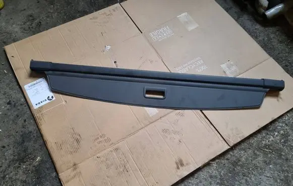 Volkswagen Touran I Parcel shelf load cover 1T0867871