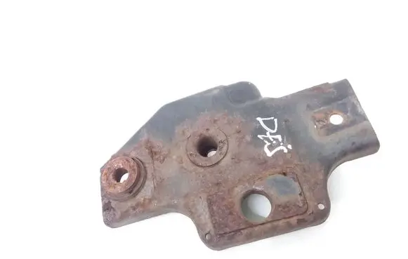 Toyota Avensis T270 Radiator mount bracket