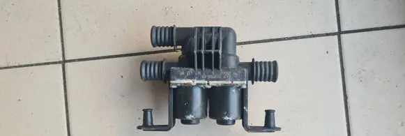 BMW 5 E60 E61 Coolant heater control valve 6931708