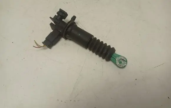 Citroen C3 Clutch master cylinder 9812926180