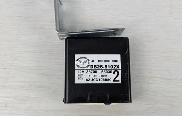 Mazda CX-3 Light module LCM DB2S5102X