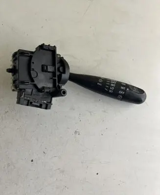 Toyota RAV 4 (XA20) Wiper switch 173647