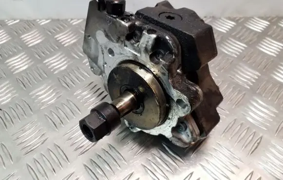 Fuel injection high pressure pump