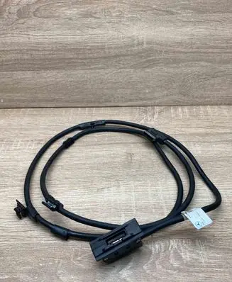 Mercedes-Benz ML W164 AUX in-socket connector A0008210406 A2318270026