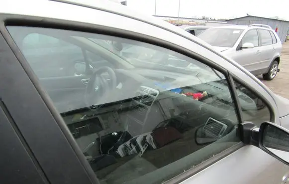 Peugeot 307 CC Front door window glass four-door 
