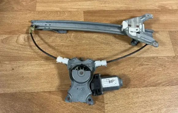 Nissan Primera Rear door manual window regulator 116188