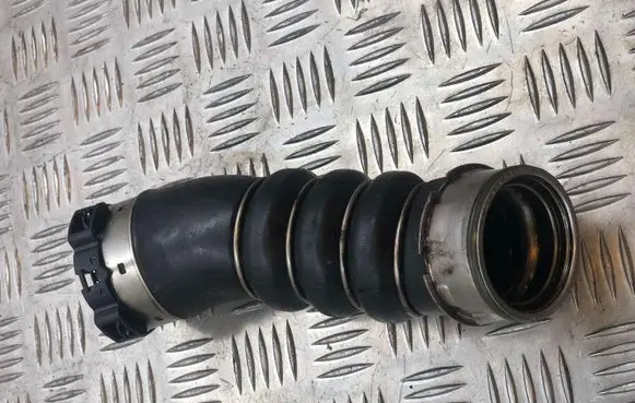 Toyota Avensis T250 Intercooler hose/pipe