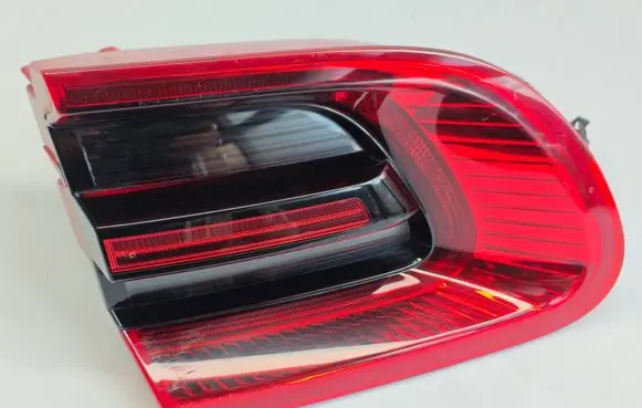 Porsche Macan (95B) Tailgate rear/tail lights 95B945093G