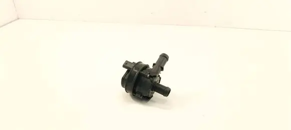 Mercedes-Benz A W176 Electric auxiliary coolant/water pump A0005000686