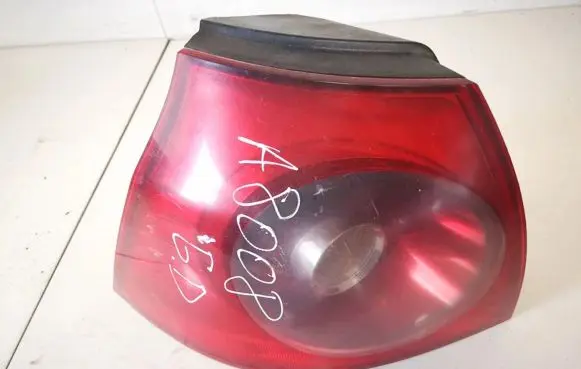 Volkswagen Golf V Rear/tail lights 89031803