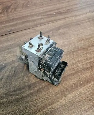 Subaru Outback ABS Pump 27534AE079 11000041430