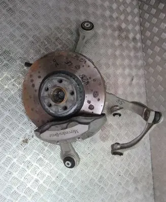 Mercedes-Benz E W238 Front wheel hub spindle knuckle 