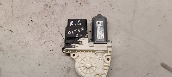 Seat Altea XL Rear door window regulator motor 995914334 1K0959703M S1114H006