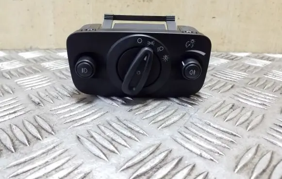 Ford Kuga II Light switch AV6T13A024EC