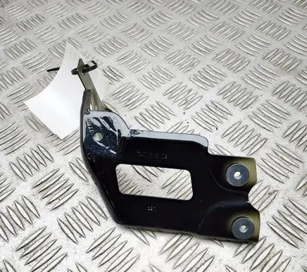 BMW X5 G05 Fender mounting bracket 7472595