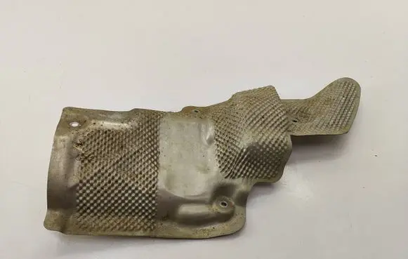 Volkswagen Golf VII Heat shield in engine bay 5Q1123981D 3013