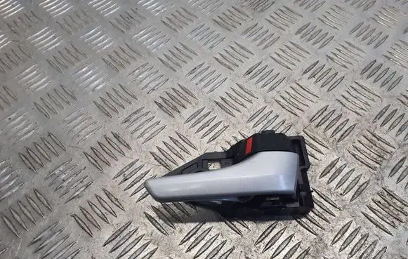 Toyota Prius (XW30) Front door interior handle
