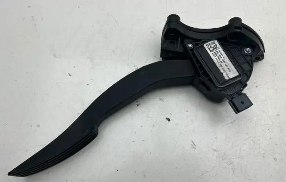 Land Rover Discovery 5 Accelerator throttle pedal GK529F836AB A1921080639