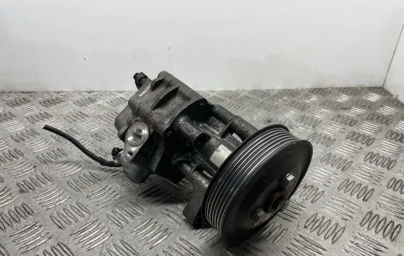 BMW 7 F01 F02 F03 F04 Power steering pump 6796491