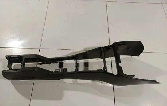 Opel Astra H Center console 331985437