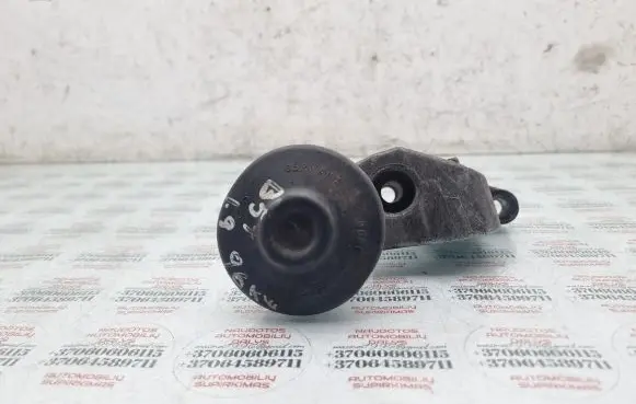 Volkswagen PASSAT B5.5 Engine mounting bracket 8A0199343G 893199339D