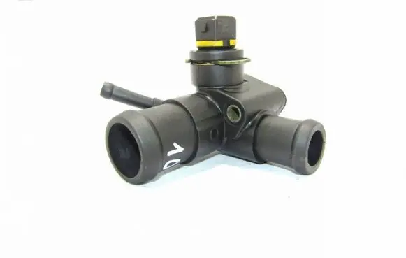 Volkswagen Caddy Engine coolant pipe/hose