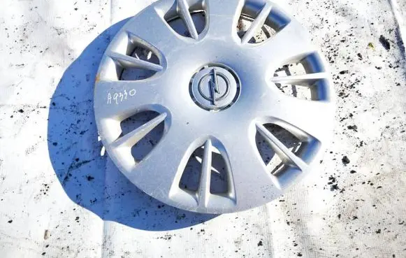 Opel Astra G R15 wheel hub/cap/trim 13214814 13214815