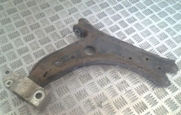 Volkswagen Golf V Front lower control arm/wishbone