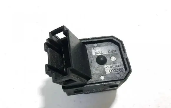 Wing mirror switch