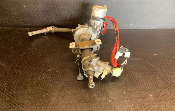 Toyota Avensis T270 Steering wheel axle 6900001423 4525005690 95120049