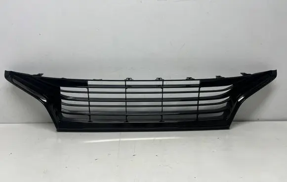 Toyota Yaris XP210 Front bumper lower grill 53112-0DF20 53102-0D280
