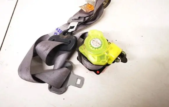 Mazda Premacy Rear seatbelt t89244t