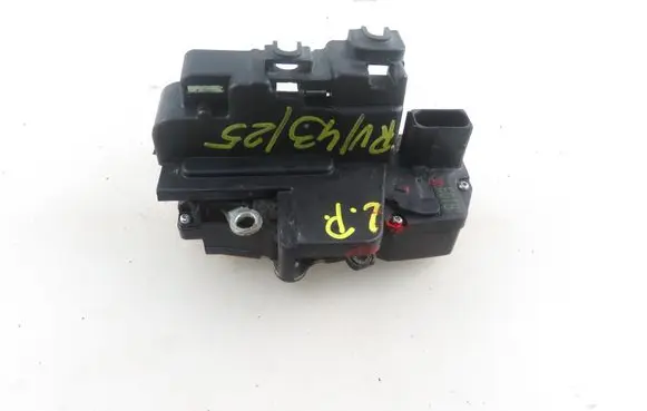 Chevrolet Captiva Front door lock