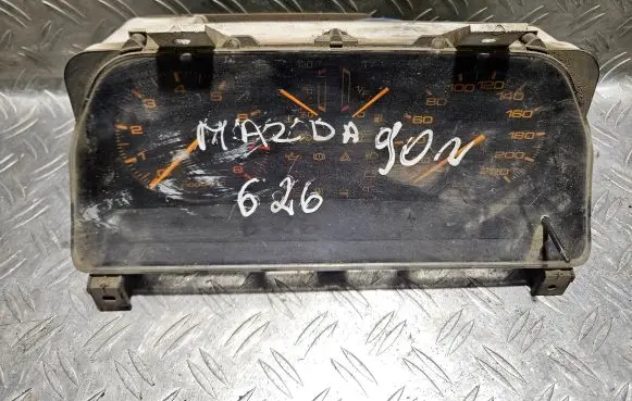 Mazda 626 Speedometer (instrument cluster)