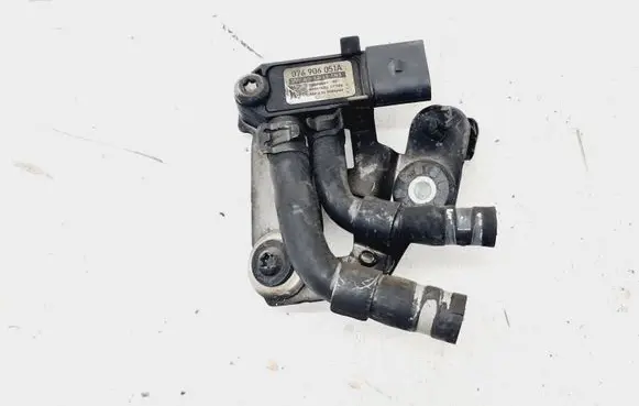 Volkswagen PASSAT B6 Air pressure sensor 076906051A