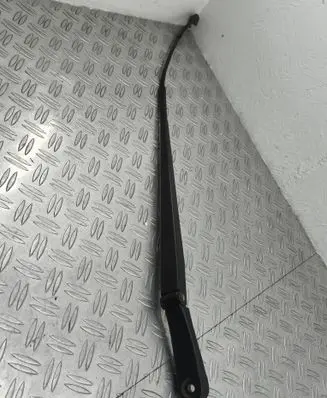 Seat Alhambra (Mk2) Front wiper blade arm 7N1955410B