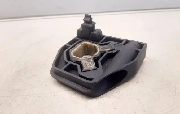 BMW 1 F20 F21 Radiator mount bracket 4012080B