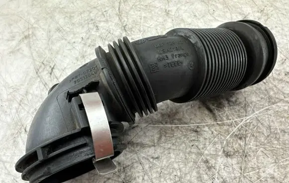 Audi A3 S3 8P Air intake duct part 06F129627H