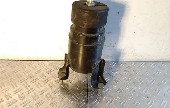Lexus RX 450H Engine mount bracket