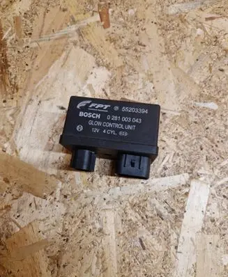 Fiat Bravo Glow plug pre-heat relay 55203394 0281003043