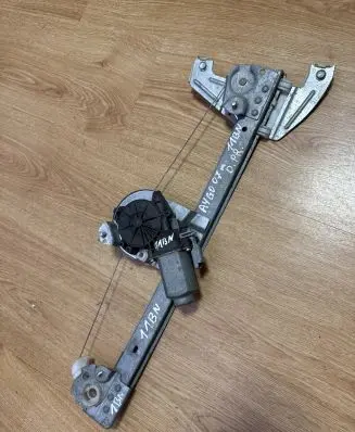 Toyota Aygo AB10 Front door window regulator with motor