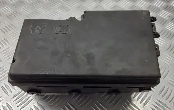 Ford Focus Fuse box set 9M5T-14A067-CA
