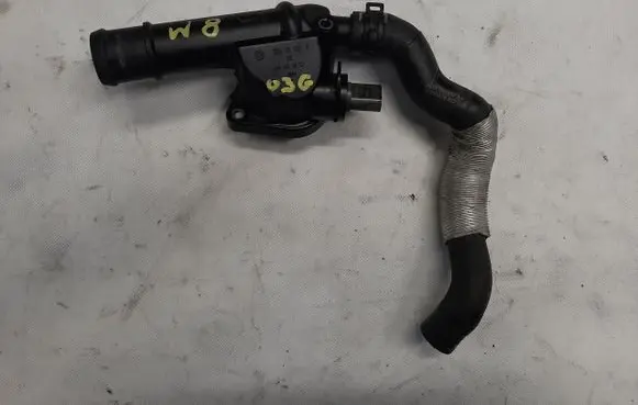 Skoda Octavia Mk2 (1Z) Engine coolant pipe/hose 03G121132B
