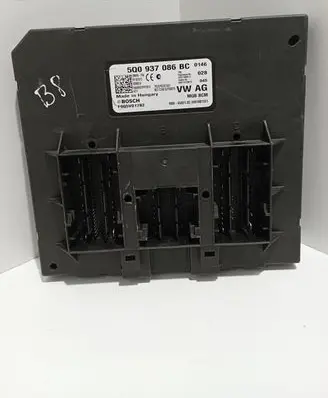 Volkswagen PASSAT B8 Comfort/convenience module 5Q0937086BC