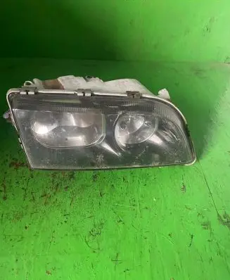 Volvo S40, V40 Headlight/headlamp