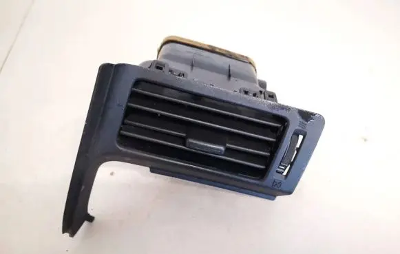 Toyota Verso Dash center air vent grill 556800f030 55680-0f030